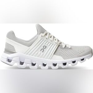 On Cloudswift women's running shoes in the Glacier/White colorway and size 8.5
